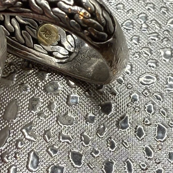 John Hardy Gold and Silver Textured Ring - Picture 5 of 5